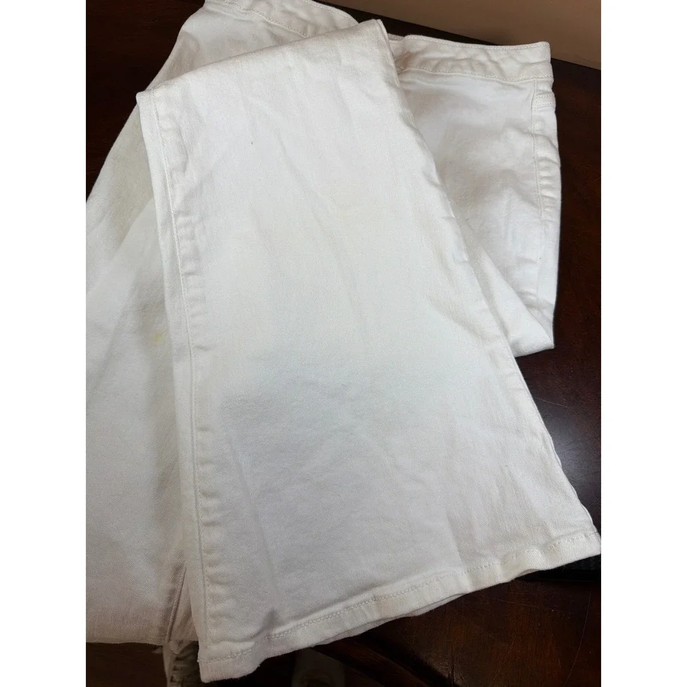 Forever 21 Premium White Flare Leg Jeans High Rise Size 28 Womens‎ Denim